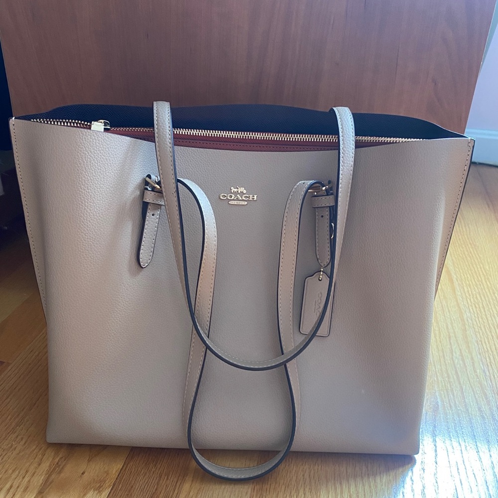 Coach Mollie tote